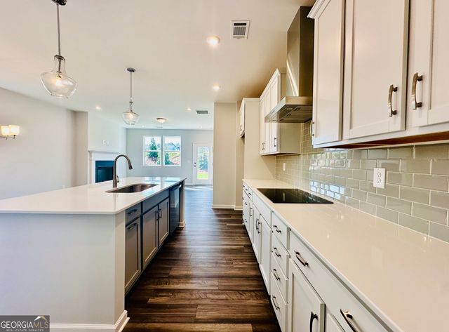 4446 Buttonwood Lane, Lilburn, GA 30047