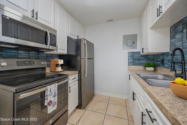 1029 Park Drive 26, Indian Harbour Beach, FL 32937