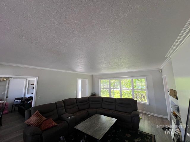 11700 W Chinden Ridge Dr, Boise, ID 83714