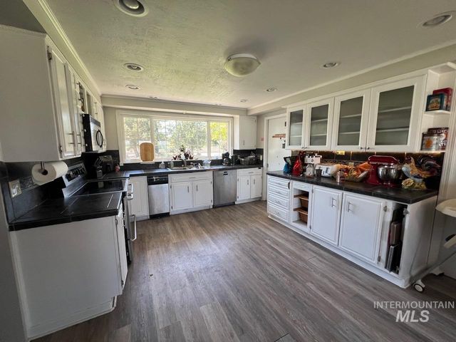 11700 W Chinden Ridge Dr, Boise, ID 83714