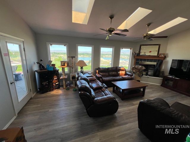 11700 W Chinden Ridge Dr, Boise, ID 83714