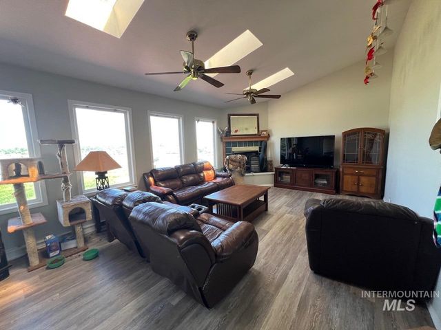 11700 W Chinden Ridge Dr, Boise, ID 83714
