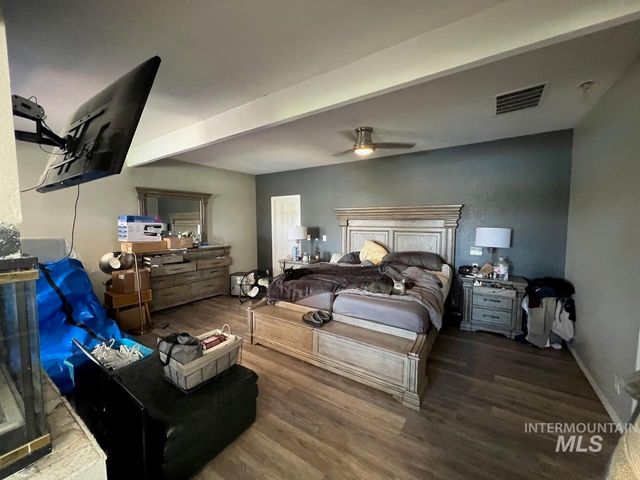 11700 W Chinden Ridge Dr, Boise, ID 83714