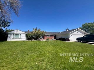 11700 W Chinden Ridge Dr, Boise, ID 83714