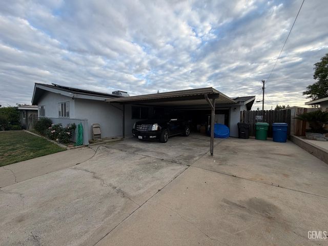 4307 Kevin Drive, Bakersfield, CA 93308