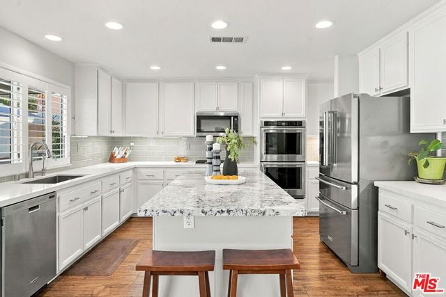 21155 Lone Star Way, Santa Clarita, CA 91390