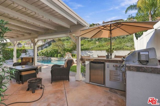 21155 Lone Star Way, Santa Clarita, CA 91390