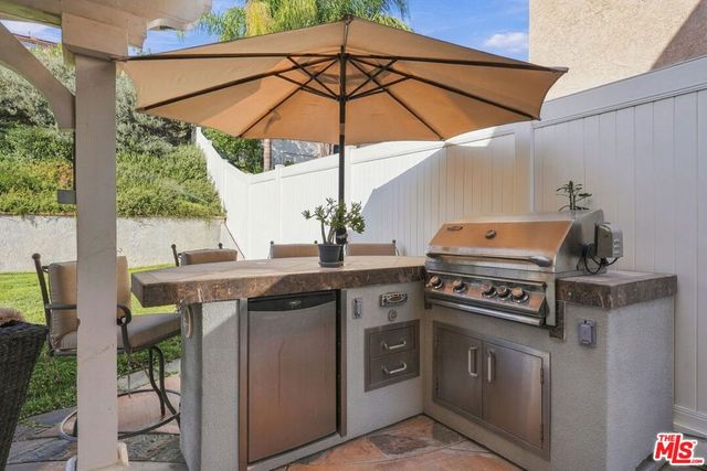 21155 Lone Star Way, Santa Clarita, CA 91390