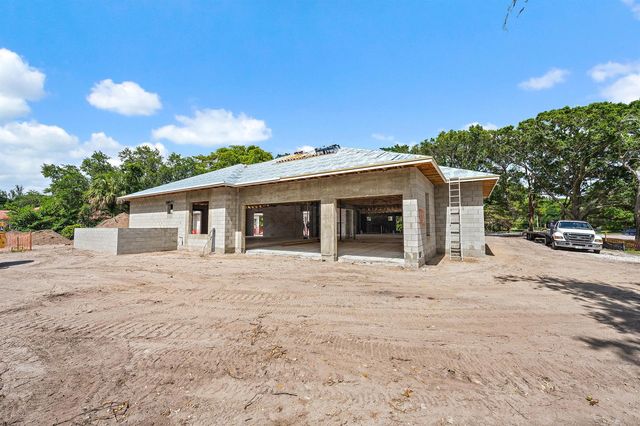 5781 Whirlaway Road, Palm Beach Gardens, FL 33418