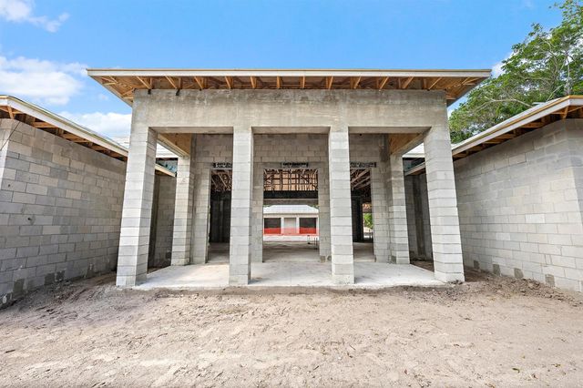 5781 Whirlaway Road, Palm Beach Gardens, FL 33418
