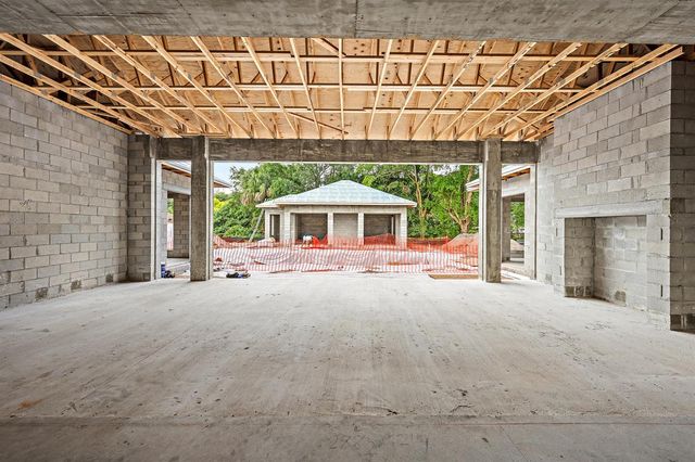 5781 Whirlaway Road, Palm Beach Gardens, FL 33418