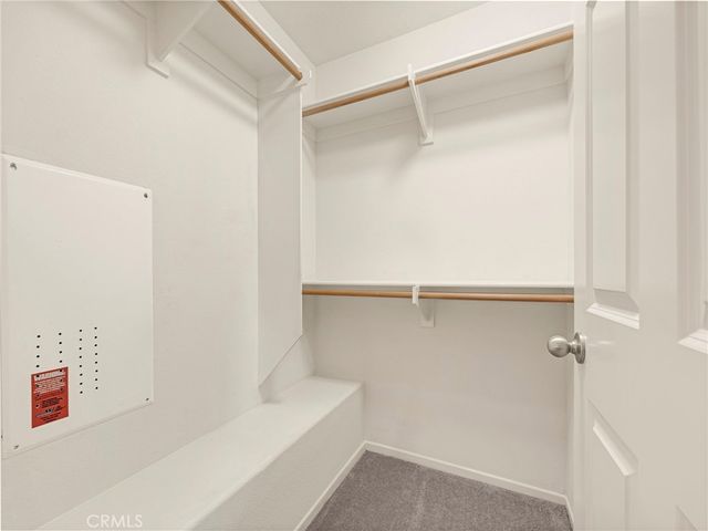 14665 Sherman Way, Van Nuys, CA 91405