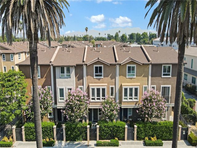 14665 Sherman Way, Van Nuys, CA 91405