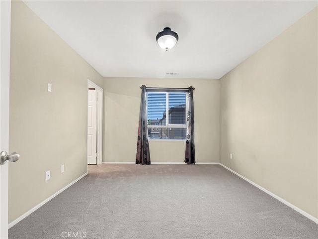 14665 Sherman Way, Van Nuys, CA 91405