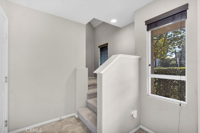 14665 Sherman Way, Van Nuys, CA 91405