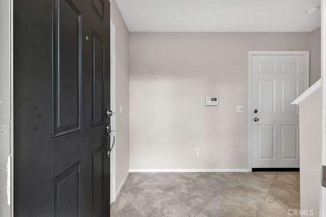 14665 Sherman Way, Van Nuys, CA 91405