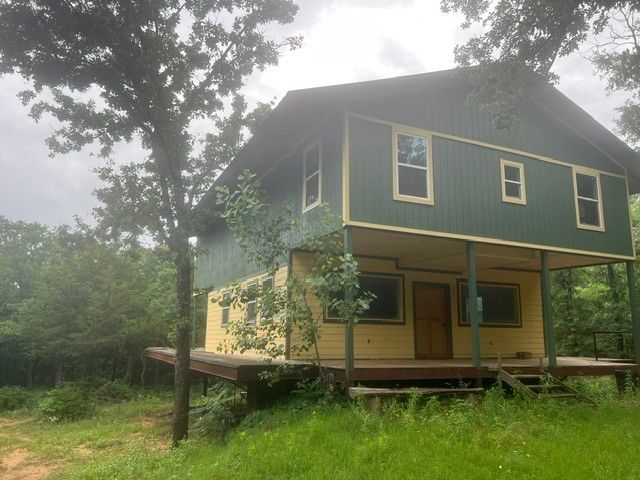 924 The Oil Road, Gainesville, TX 76240