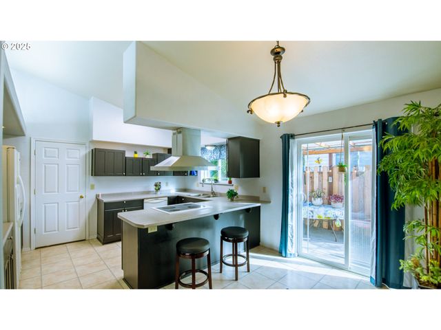 693 FILLMORE St, Coos Bay, OR 97420