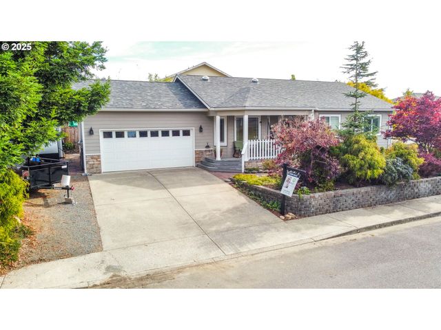 693 FILLMORE St, Coos Bay, OR 97420