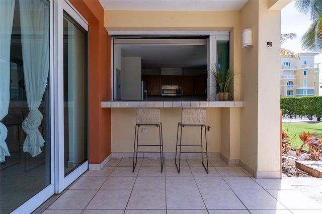 100 OCEAN DRIVE 114, Humacao, PR 00791