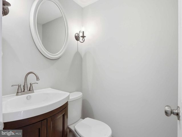1654 ALBERMARLE DR, Crofton, MD 21114