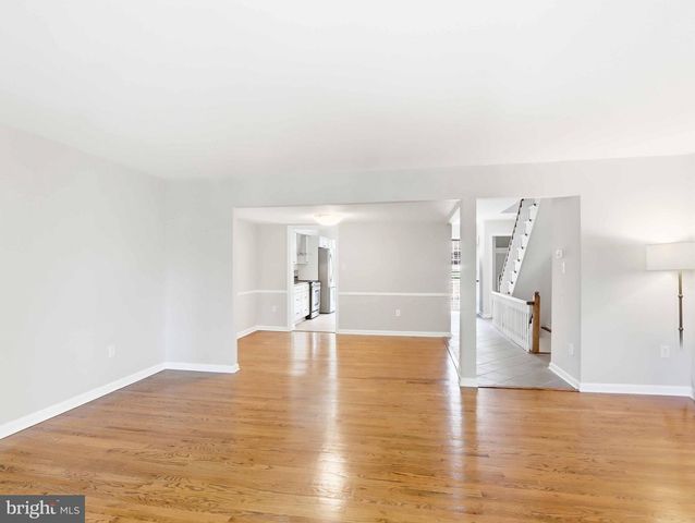 1654 ALBERMARLE DR, Crofton, MD 21114
