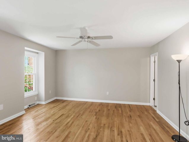 1654 ALBERMARLE DR, Crofton, MD 21114