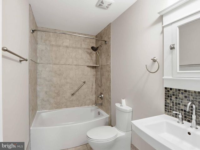 1654 ALBERMARLE DR, Crofton, MD 21114