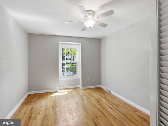 1654 ALBERMARLE DR, Crofton, MD 21114