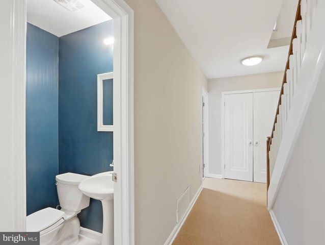 1654 ALBERMARLE DR, Crofton, MD 21114