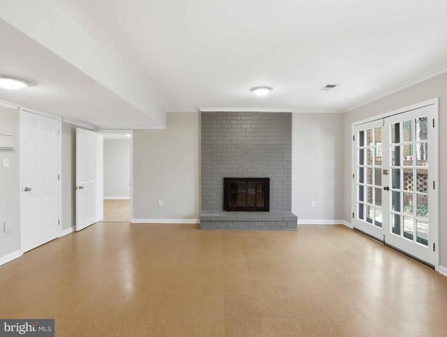 1654 ALBERMARLE DR, Crofton, MD 21114