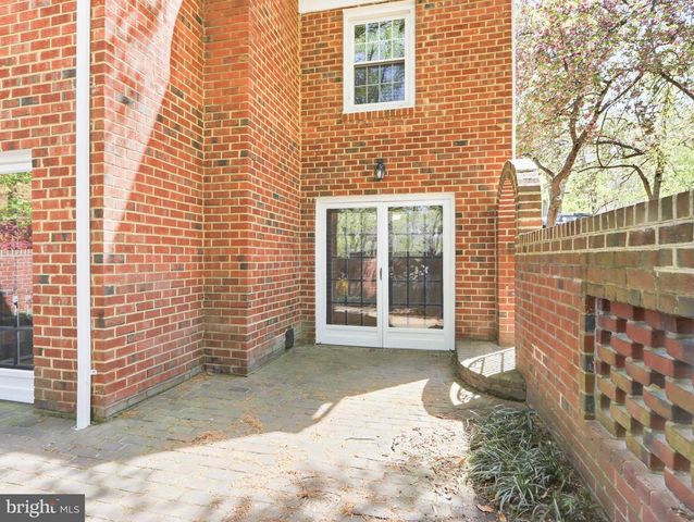 1654 ALBERMARLE DR, Crofton, MD 21114