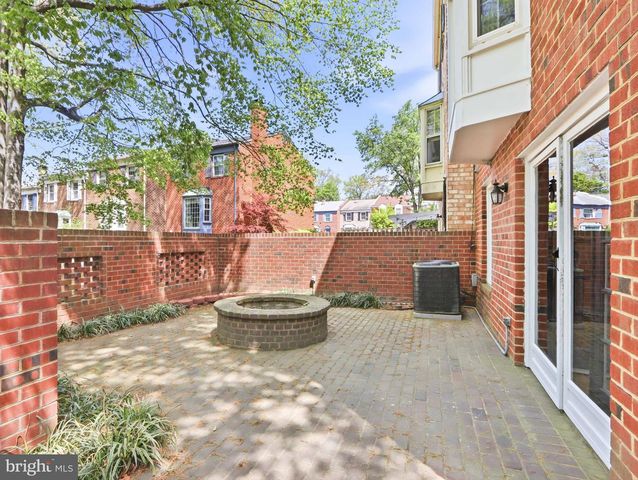 1654 ALBERMARLE DR, Crofton, MD 21114