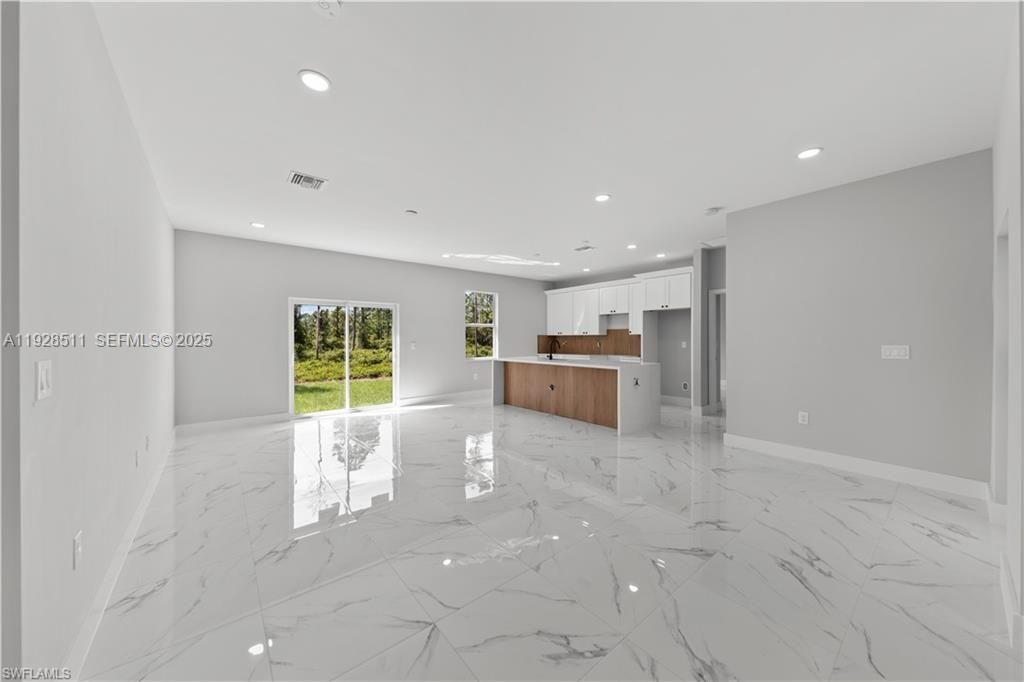 1108 GARIBALDI ST E, Lehigh Acres, FL 33974