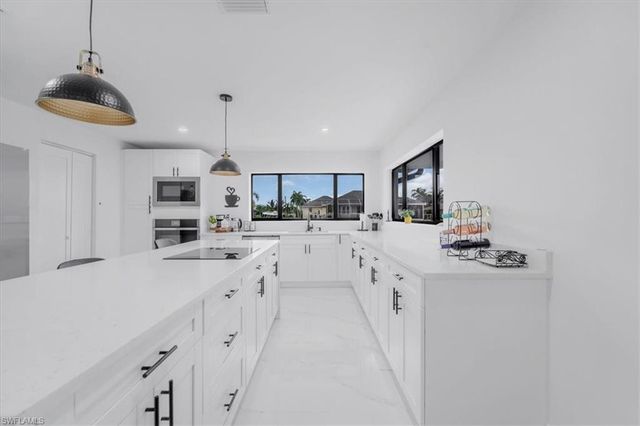 3728 SE 18th AVE, Cape Coral, FL 33904