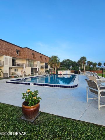 144 S Halifax Ave Apt 82, Daytona Beach, FL 32118