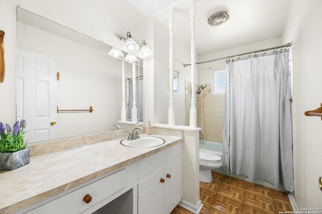 127 Pharis St., San Antonio, TX 78237