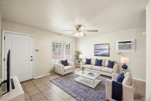 127 Pharis St., San Antonio, TX 78237