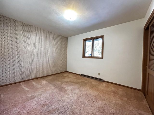 239 Meriburr LANE, Wind Point, WI 53402