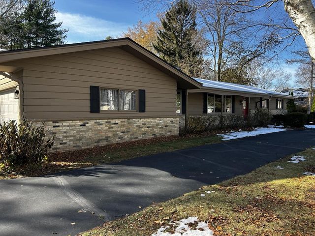 239 Meriburr LANE, Wind Point, WI 53402