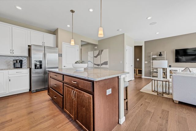 12560 Derry Drive, Lemont, IL 60439