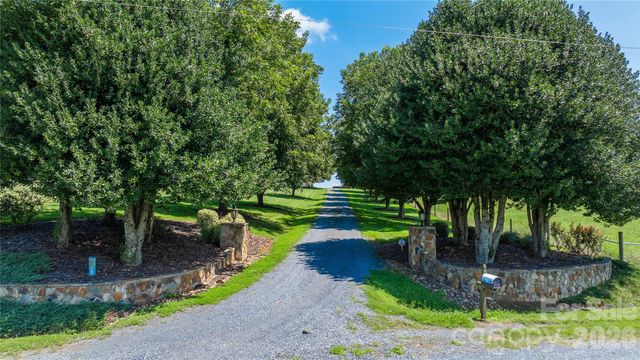 6350 Roscoe Road, Denton, NC 27239