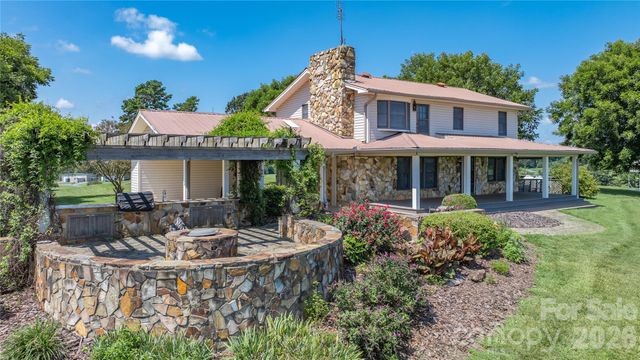 6350 Roscoe Road, Denton, NC 27239
