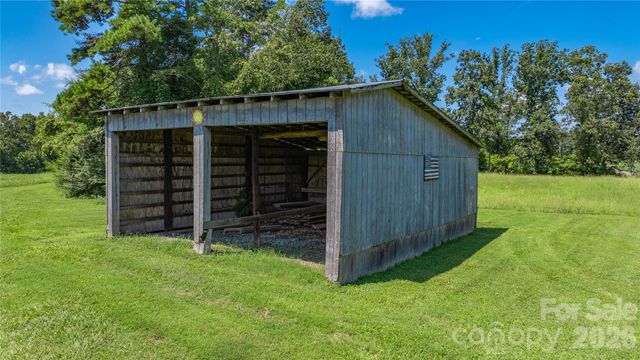 6350 Roscoe Road, Denton, NC 27239