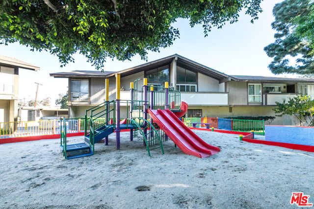 803 W 232nd Street C, Torrance, CA 90502