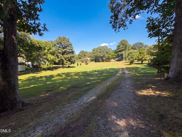 130 Rolling Acres Road, Youngsville, NC 27596