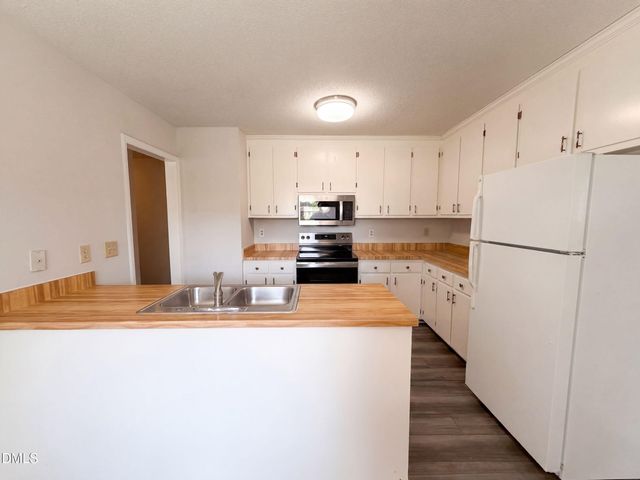 130 Rolling Acres Road, Youngsville, NC 27596