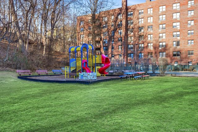 50 Barker Street 233, Mount Kisco, NY 10549