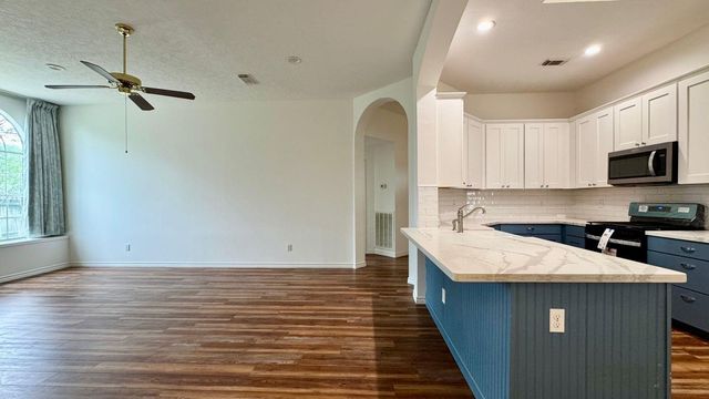 15027 Winding Black Cherry Lane, Cypress, TX 77433