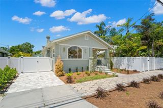 422 24TH STREET N, St Petersburg, FL 33713